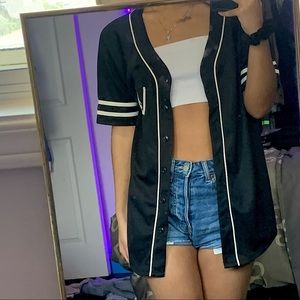Forever 21 Black Baseball Jersey - S